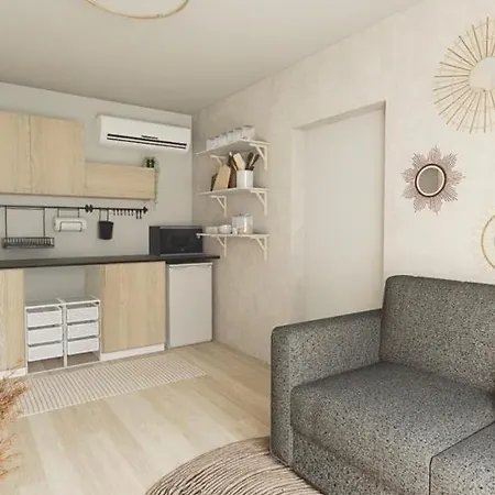 营地 Sunny Donji Karin